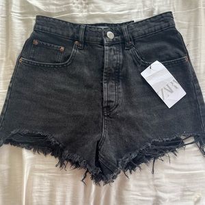 NWT Zara black jean shorts sz 4